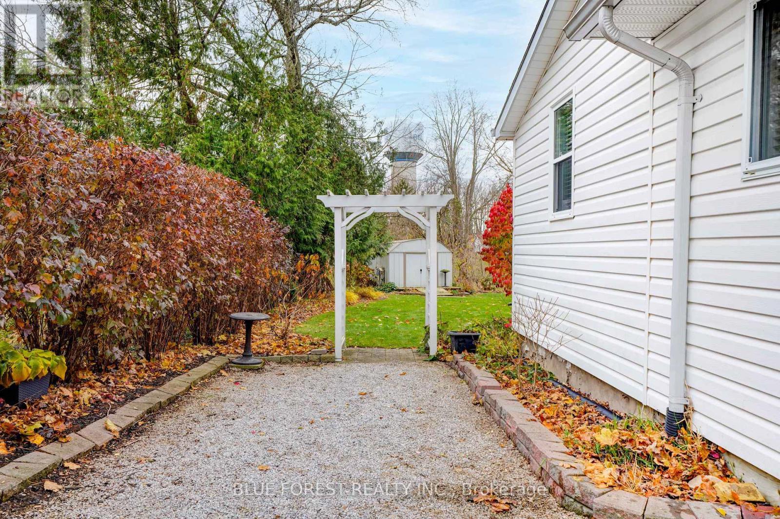 210 Jane Street, West Elgin, Ontario  N0L 2C0 - Photo 34 - X12675086