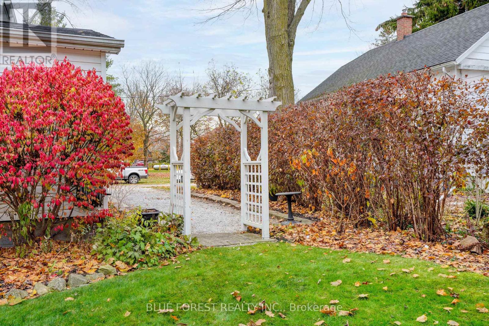 210 Jane Street, West Elgin, Ontario  N0L 2C0 - Photo 35 - X12675086