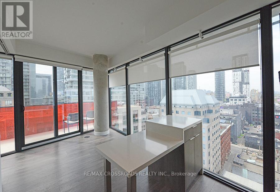 1401 - 215 Queen Street W, Toronto, Ontario  M5V 0P5 - Photo 4 - C12675020