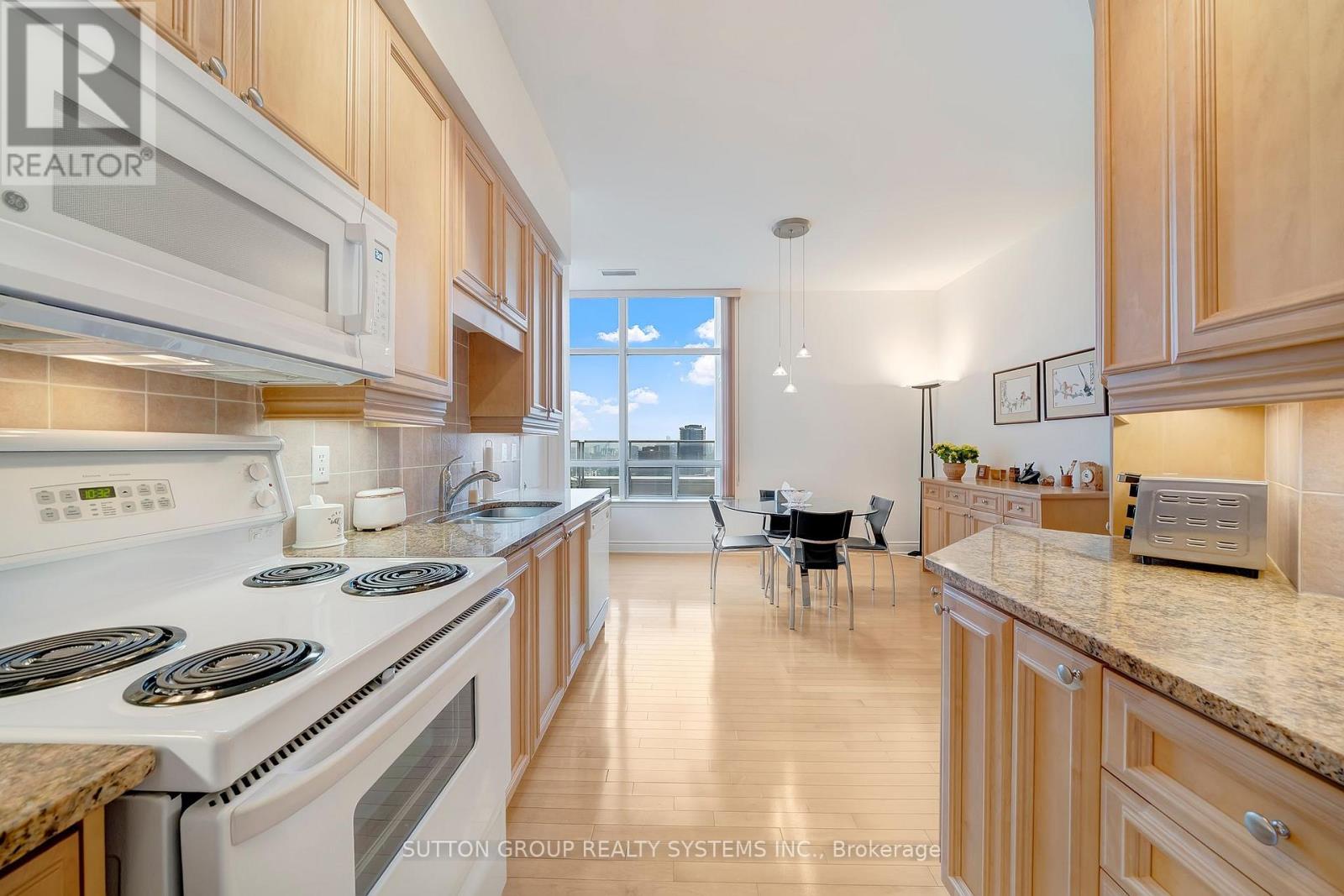 Uph 2 - 8 Rean Drive, Toronto, Ontario  M2K 3B9 - Photo 8 - C12675044