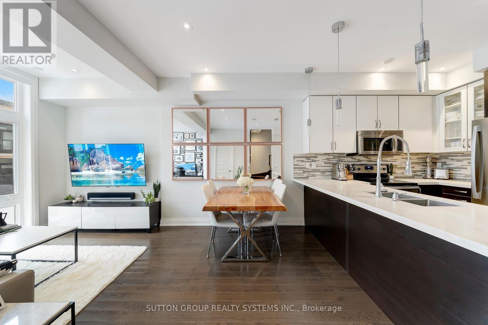 101 - 23 Eldora Avenue, Toronto, Ontario  M2M 0B5 - Photo 6 - C12675046