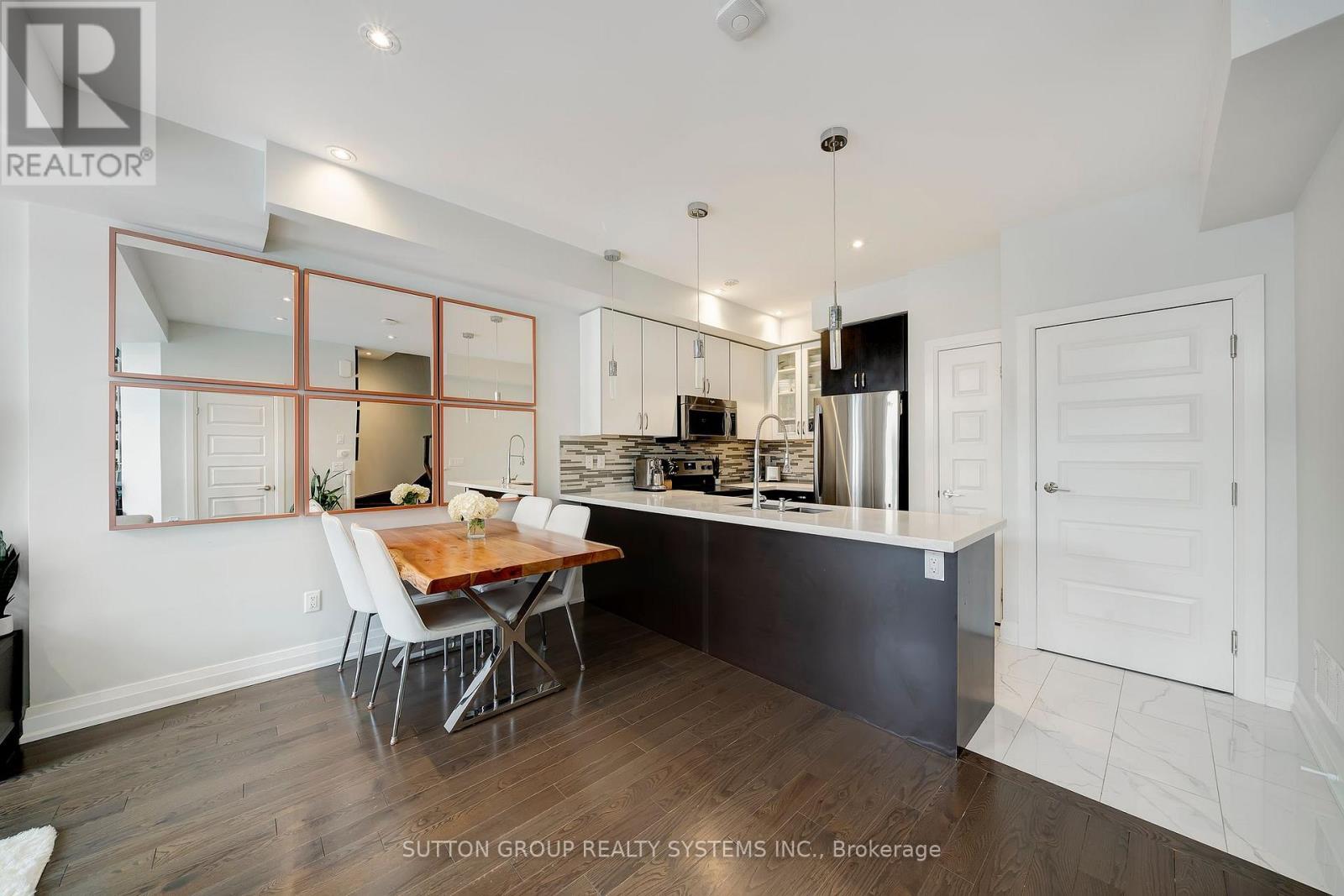 101 - 23 Eldora Avenue, Toronto, Ontario  M2M 0B5 - Photo 7 - C12675046