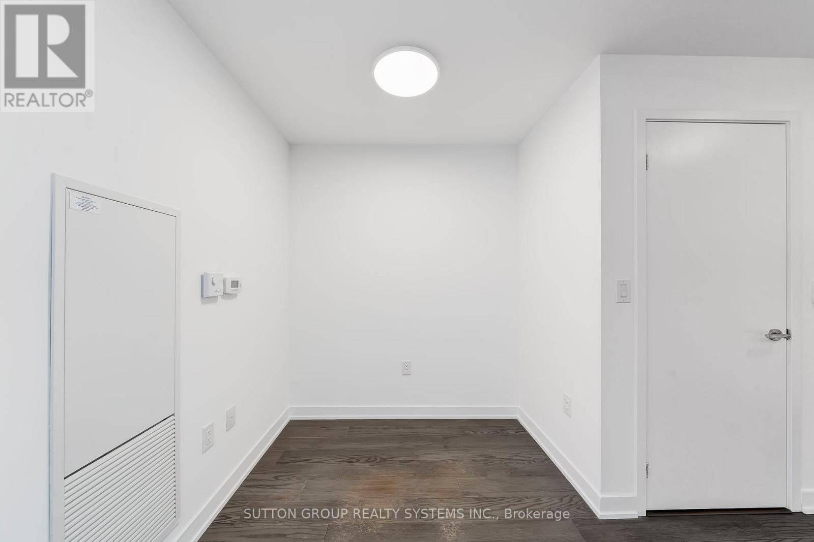 4707 - 11 Wellesley Street W, Toronto, Ontario M4Y 0G4 - Photo 5 - C12675050