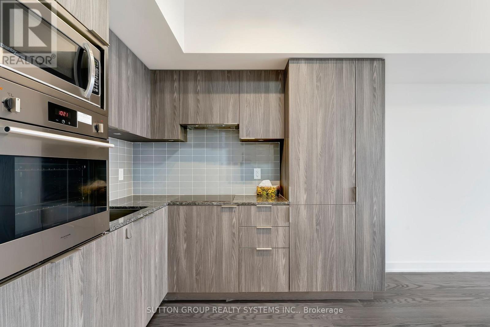 4707 - 11 Wellesley Street W, Toronto, Ontario M4Y 0G4 - Photo 8 - C12675050