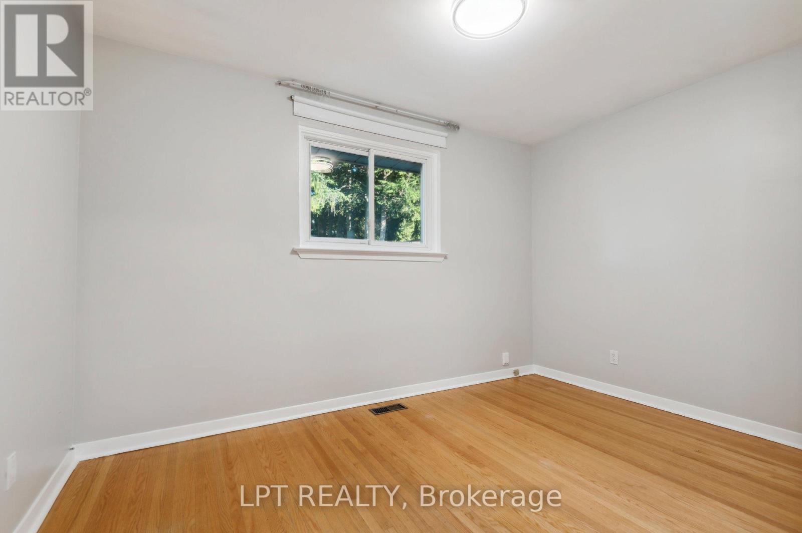 Main - 29 Jeanette Street, Toronto, Ontario  M1M 3G3 - Photo 13 - E12675024