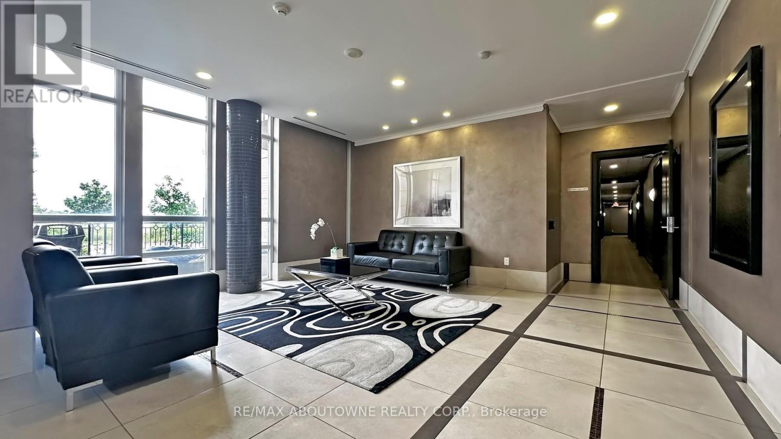 609 - 151 Upper Duke Crescent, Markham, Ontario  L6G 0C9 - Photo 3 - N12675000