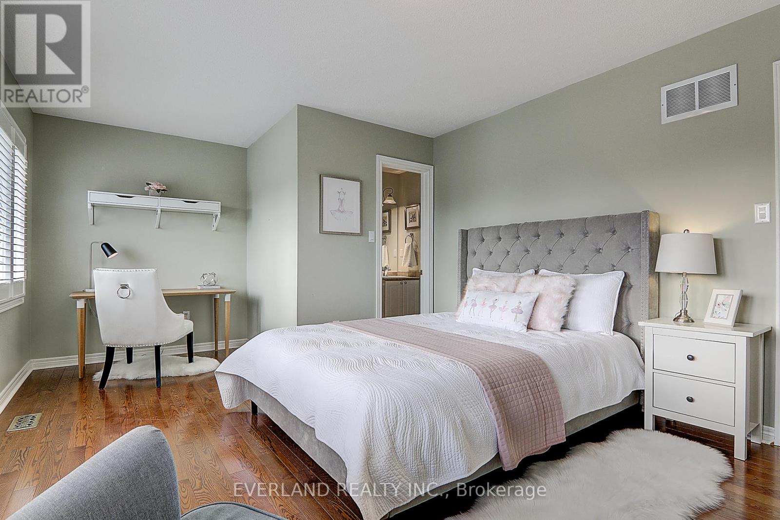 922 Best Circle, Newmarket, Ontario  L3X 2H8 - Photo 34 - N12675008