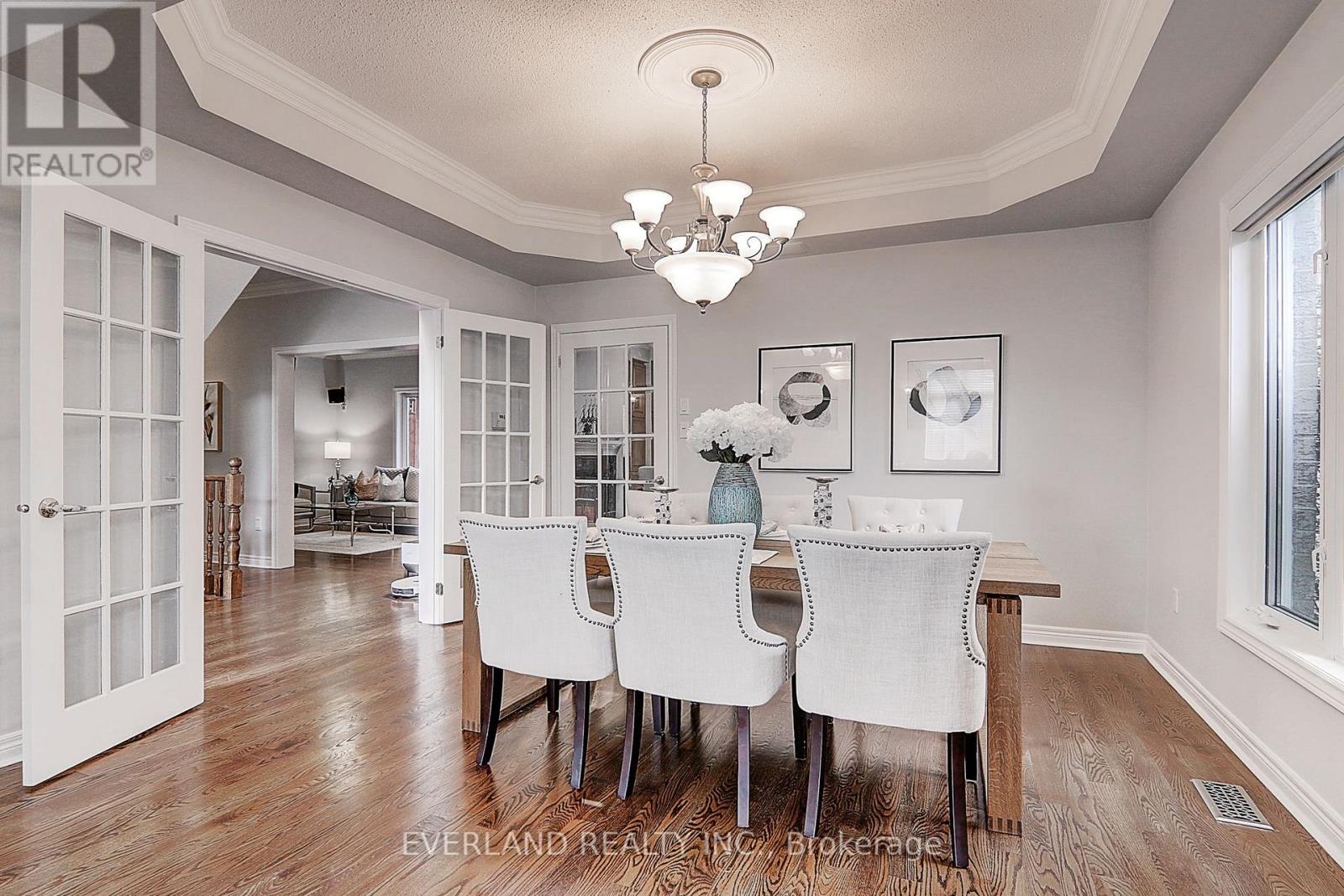 922 Best Circle, Newmarket, Ontario  L3X 2H8 - Photo 7 - N12675008