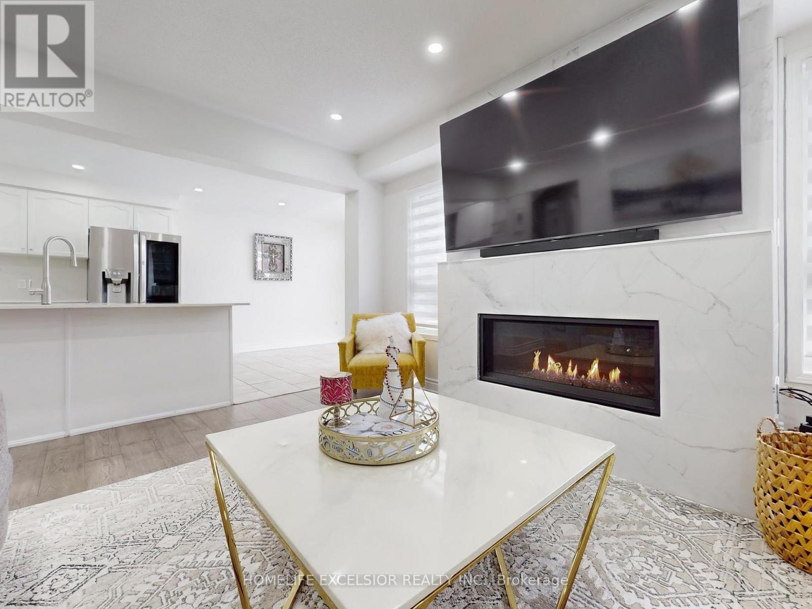 164 Webb Street, Bradford West Gwillimbury, Ontario  L3Z 0P8 - Photo 11 - N12675034