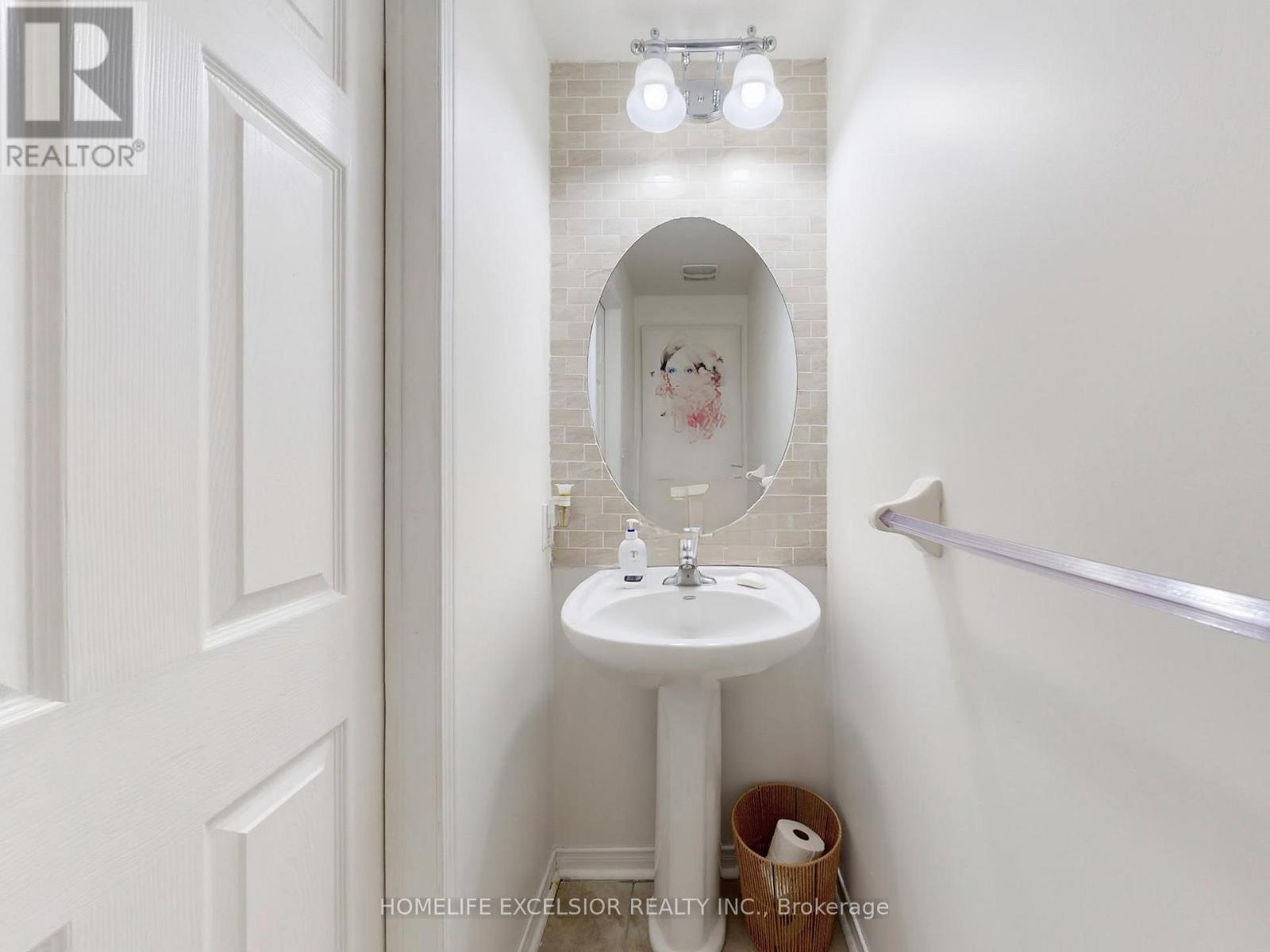 164 Webb Street, Bradford West Gwillimbury, Ontario  L3Z 0P8 - Photo 17 - N12675034