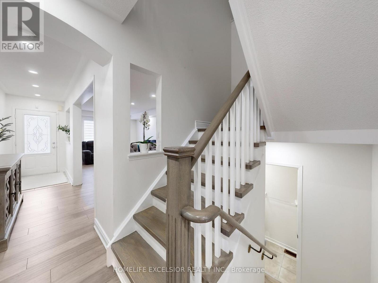 164 Webb Street, Bradford West Gwillimbury, Ontario  L3Z 0P8 - Photo 19 - N12675034