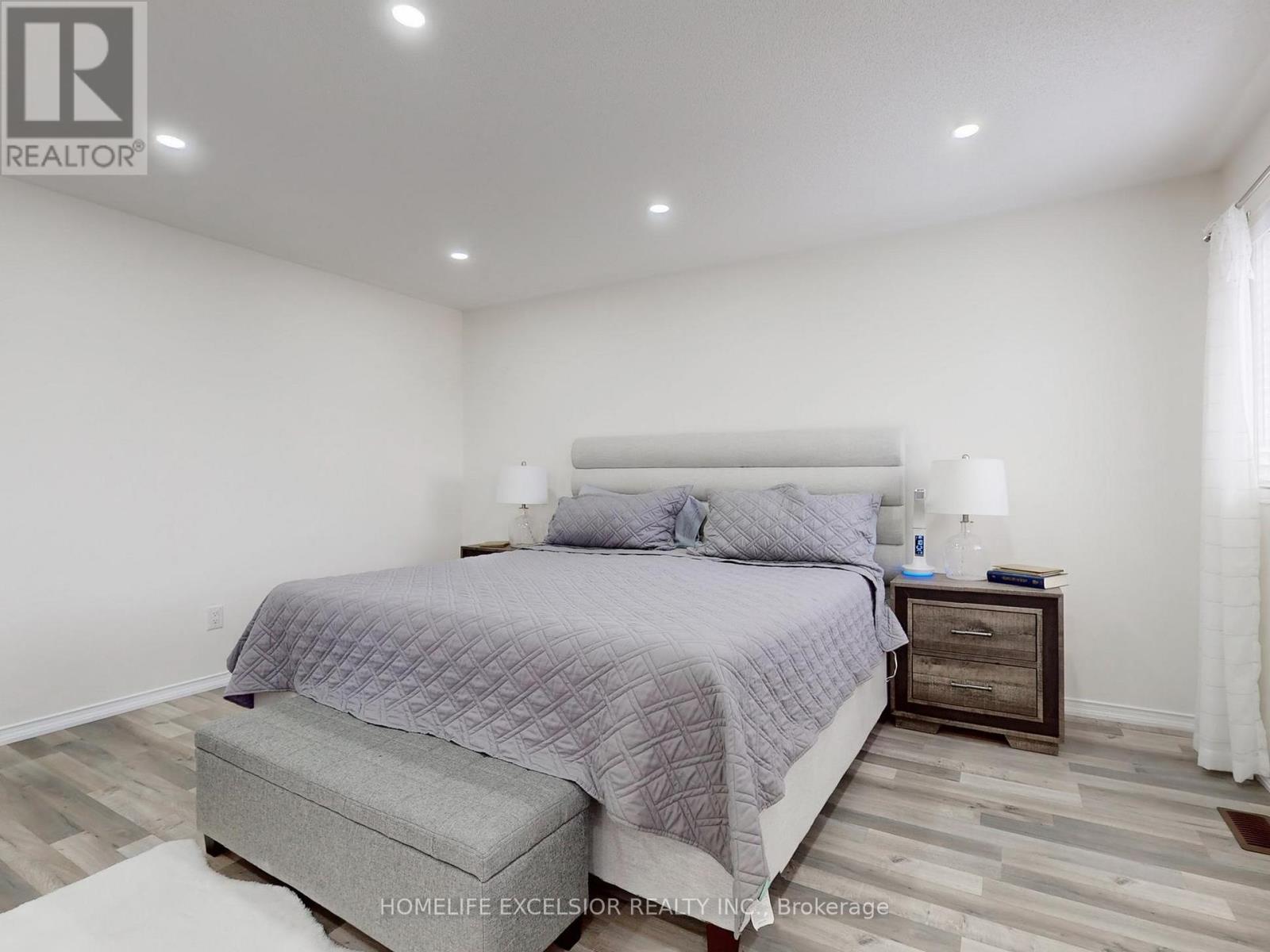 164 Webb Street, Bradford West Gwillimbury, Ontario  L3Z 0P8 - Photo 22 - N12675034