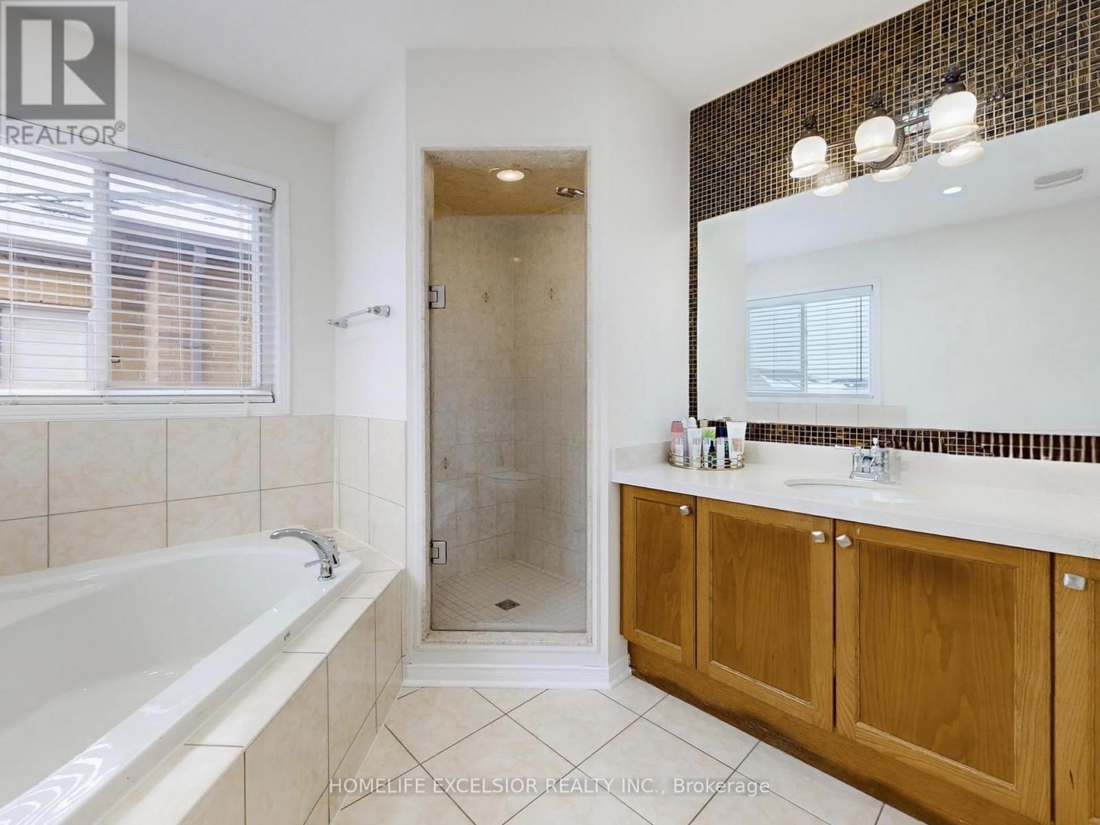 164 Webb Street, Bradford West Gwillimbury, Ontario  L3Z 0P8 - Photo 25 - N12675034