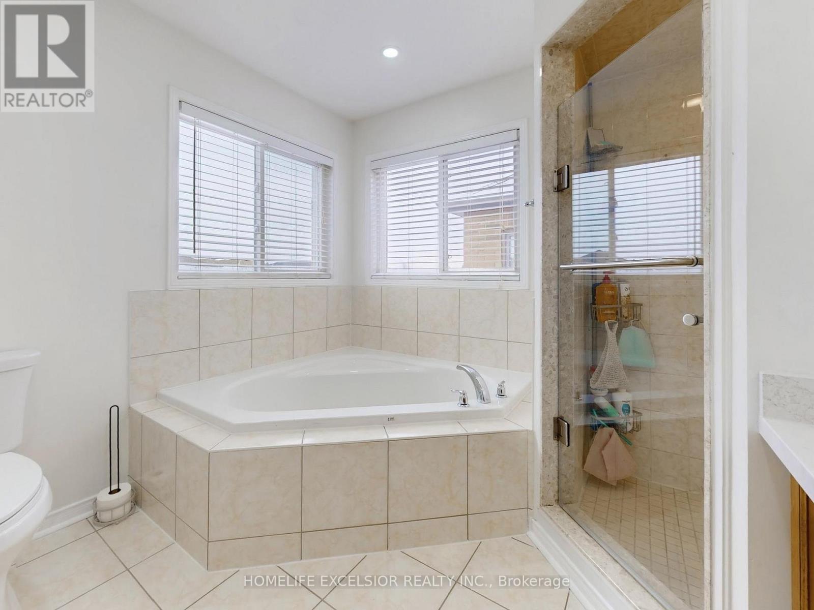 164 Webb Street, Bradford West Gwillimbury, Ontario  L3Z 0P8 - Photo 26 - N12675034