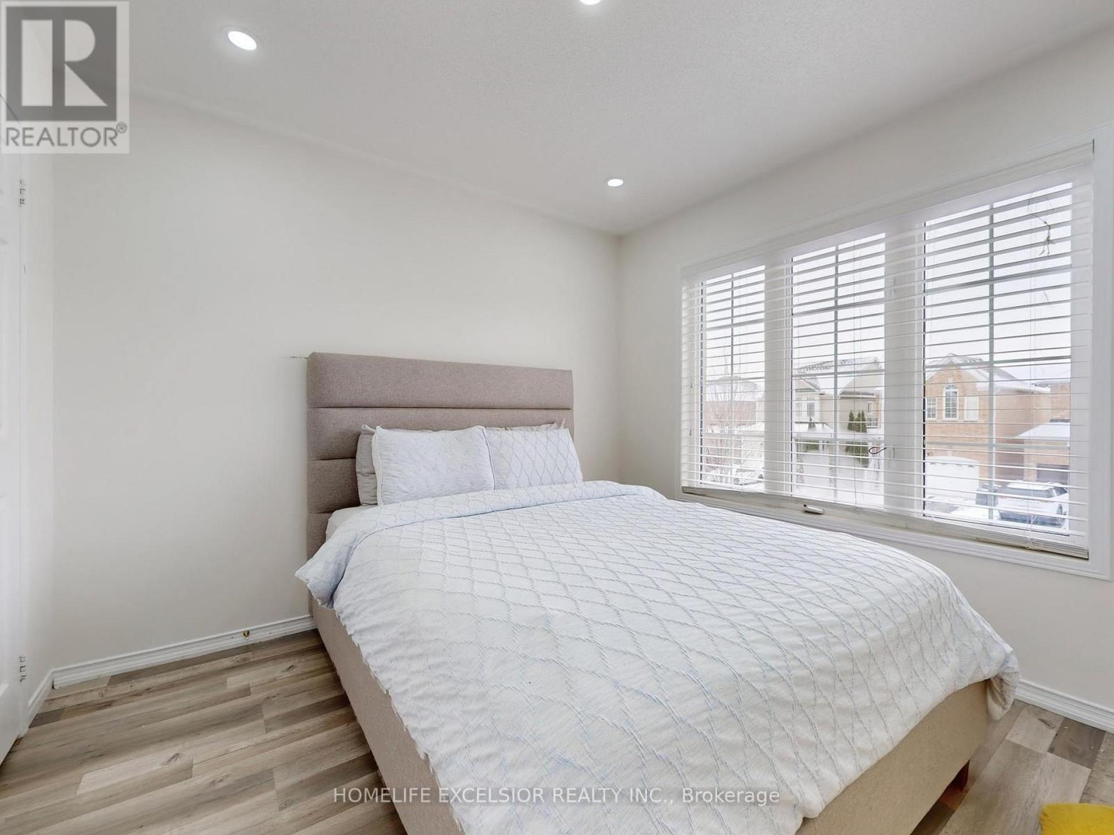 164 Webb Street, Bradford West Gwillimbury, Ontario  L3Z 0P8 - Photo 30 - N12675034