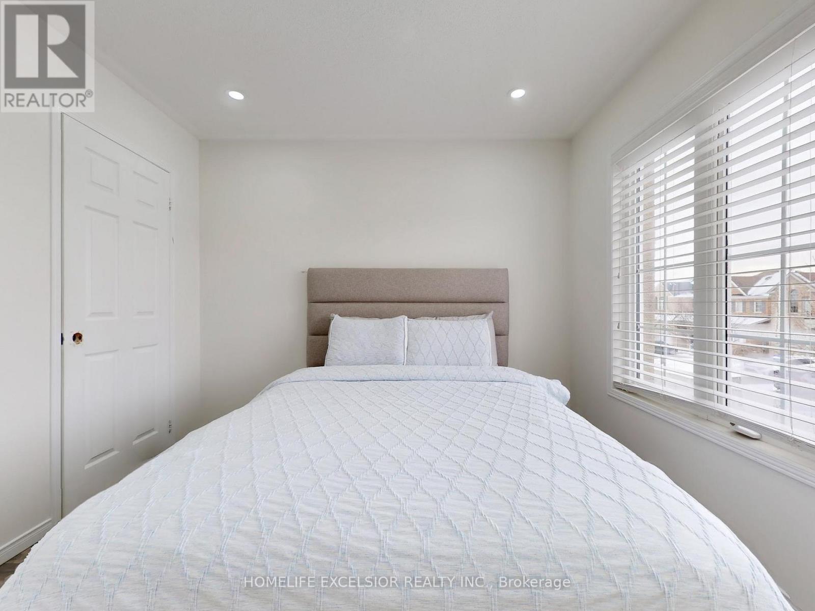 164 Webb Street, Bradford West Gwillimbury, Ontario  L3Z 0P8 - Photo 31 - N12675034