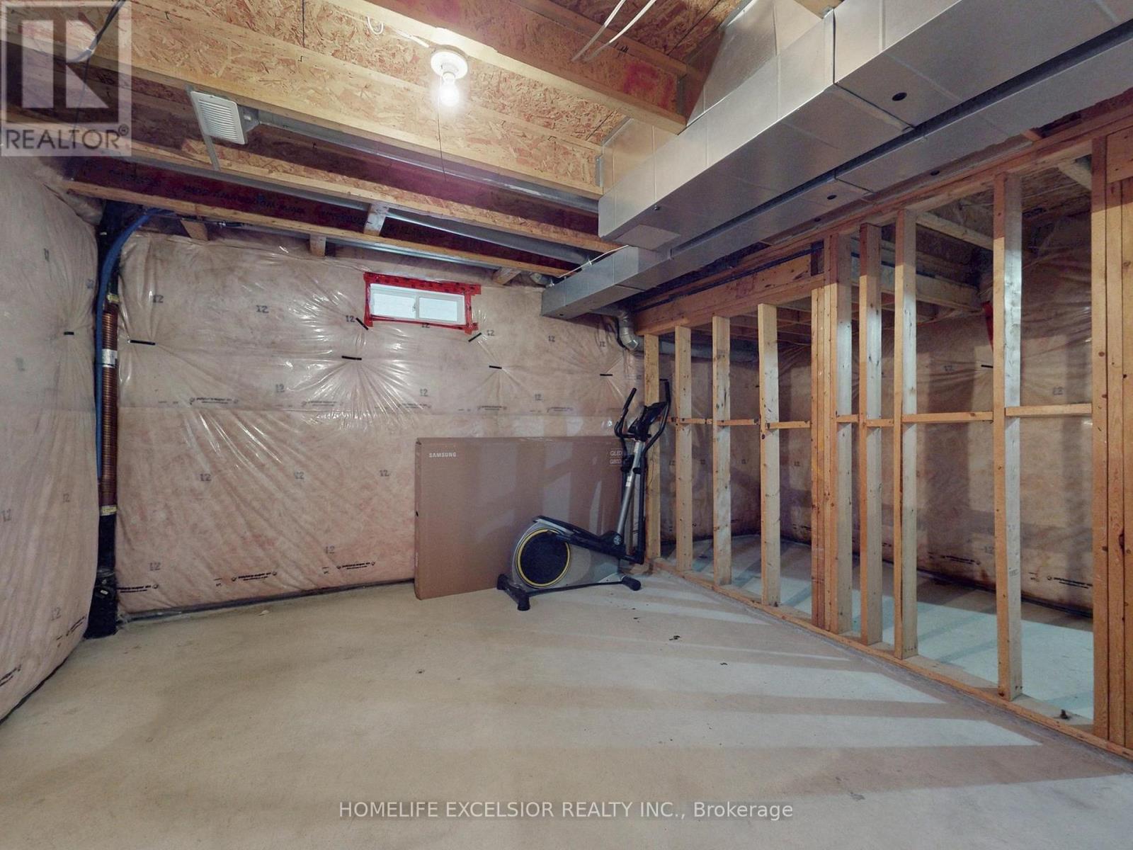 164 Webb Street, Bradford West Gwillimbury, Ontario  L3Z 0P8 - Photo 38 - N12675034