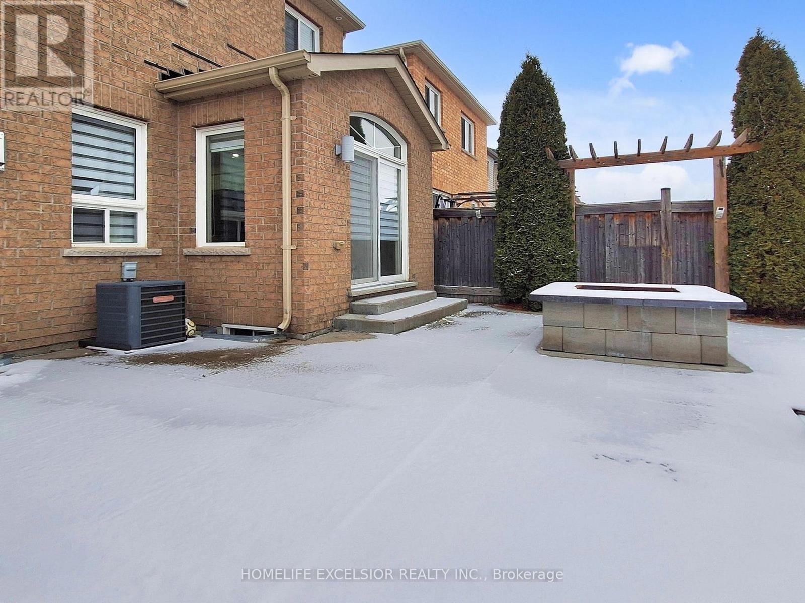 164 Webb Street, Bradford West Gwillimbury, Ontario  L3Z 0P8 - Photo 41 - N12675034