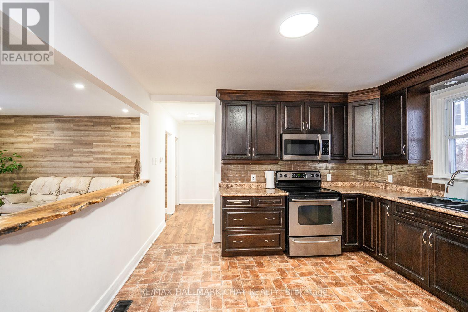 212 Albert Street W, New Tecumseth, Ontario  L9R 1B6 - Photo 13 - N12675074