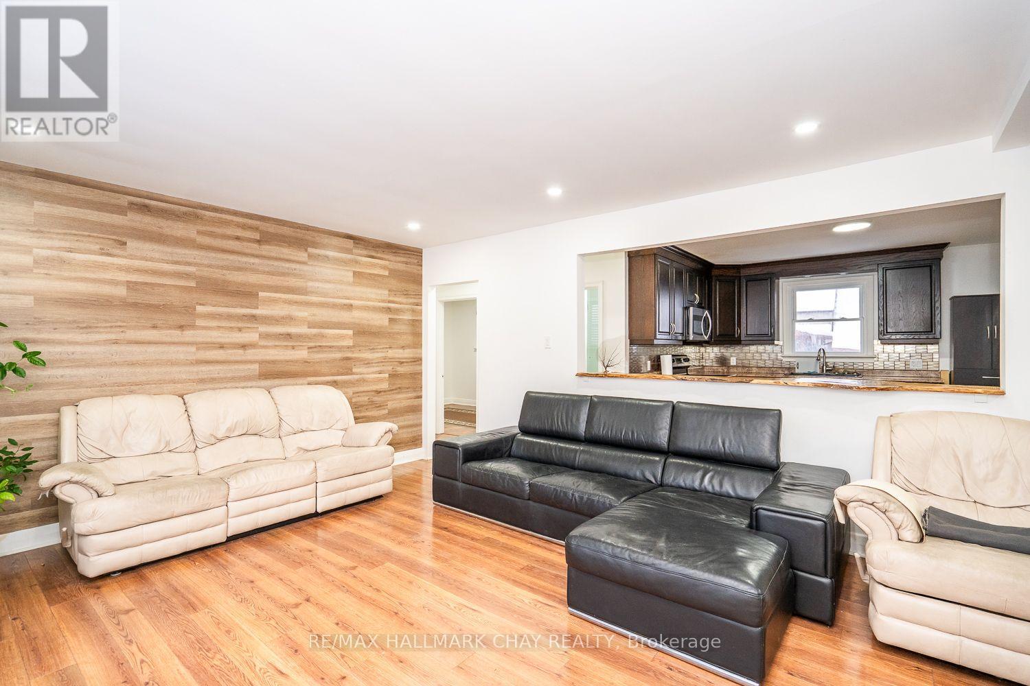 212 Albert Street W, New Tecumseth, Ontario  L9R 1B6 - Photo 4 - N12675074