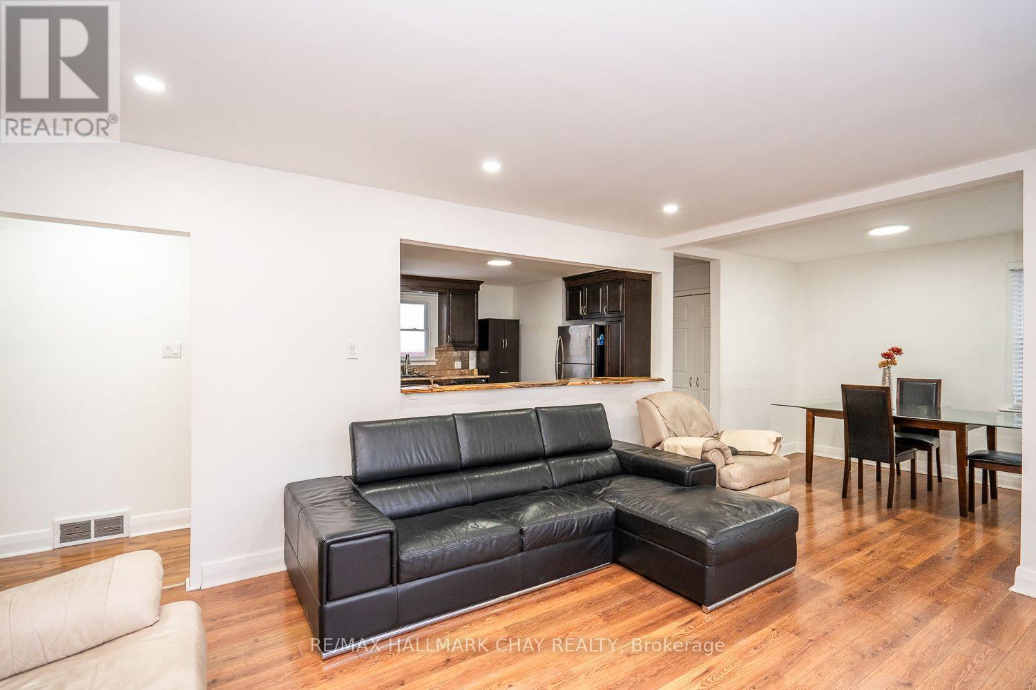 212 Albert Street W, New Tecumseth, Ontario  L9R 1B6 - Photo 5 - N12675074