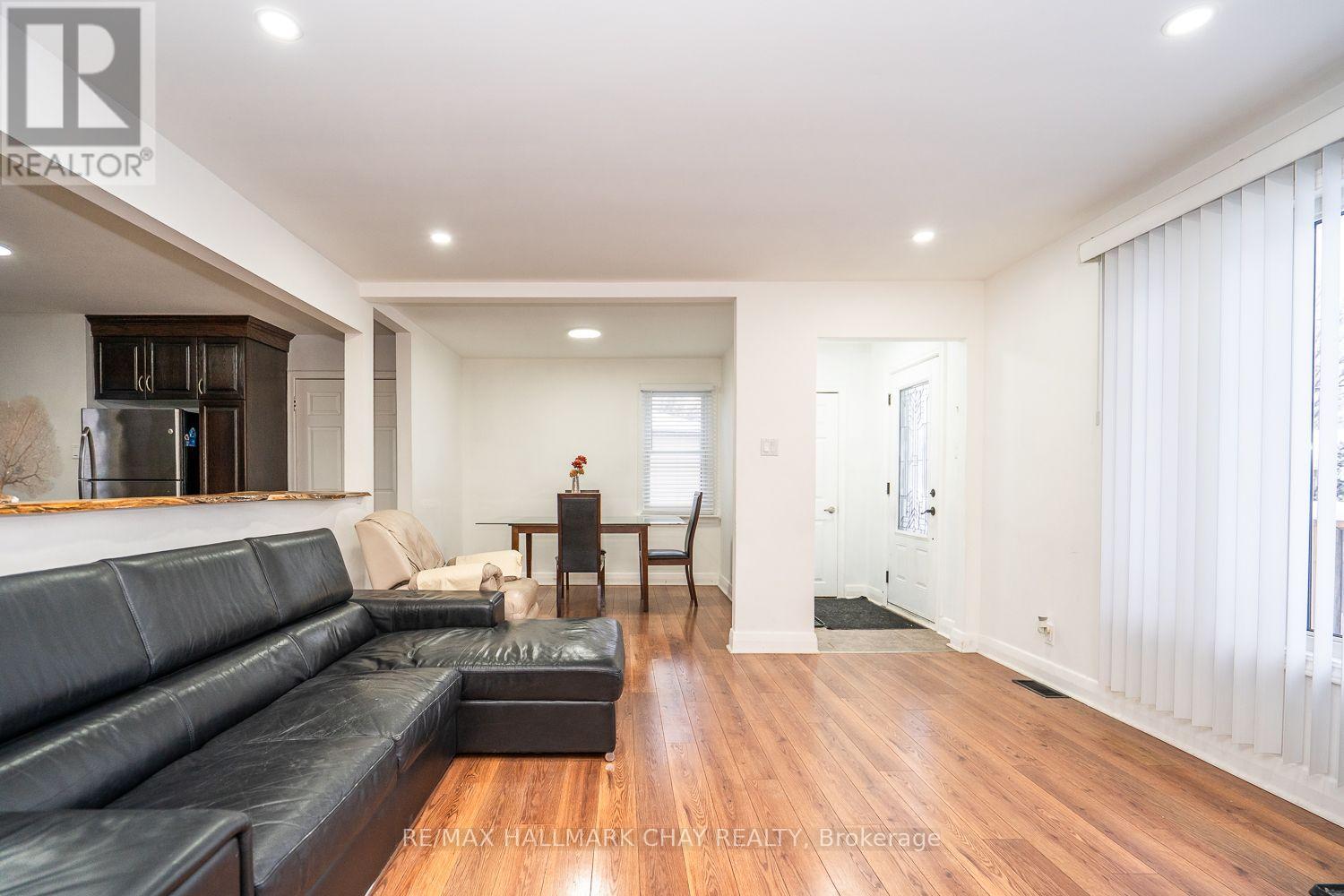 212 Albert Street W, New Tecumseth, Ontario  L9R 1B6 - Photo 7 - N12675074