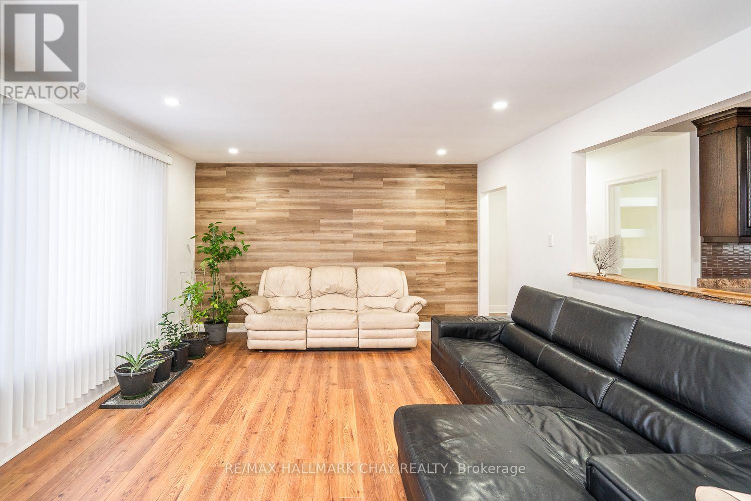 212 Albert Street W, New Tecumseth, Ontario  L9R 1B6 - Photo 8 - N12675074