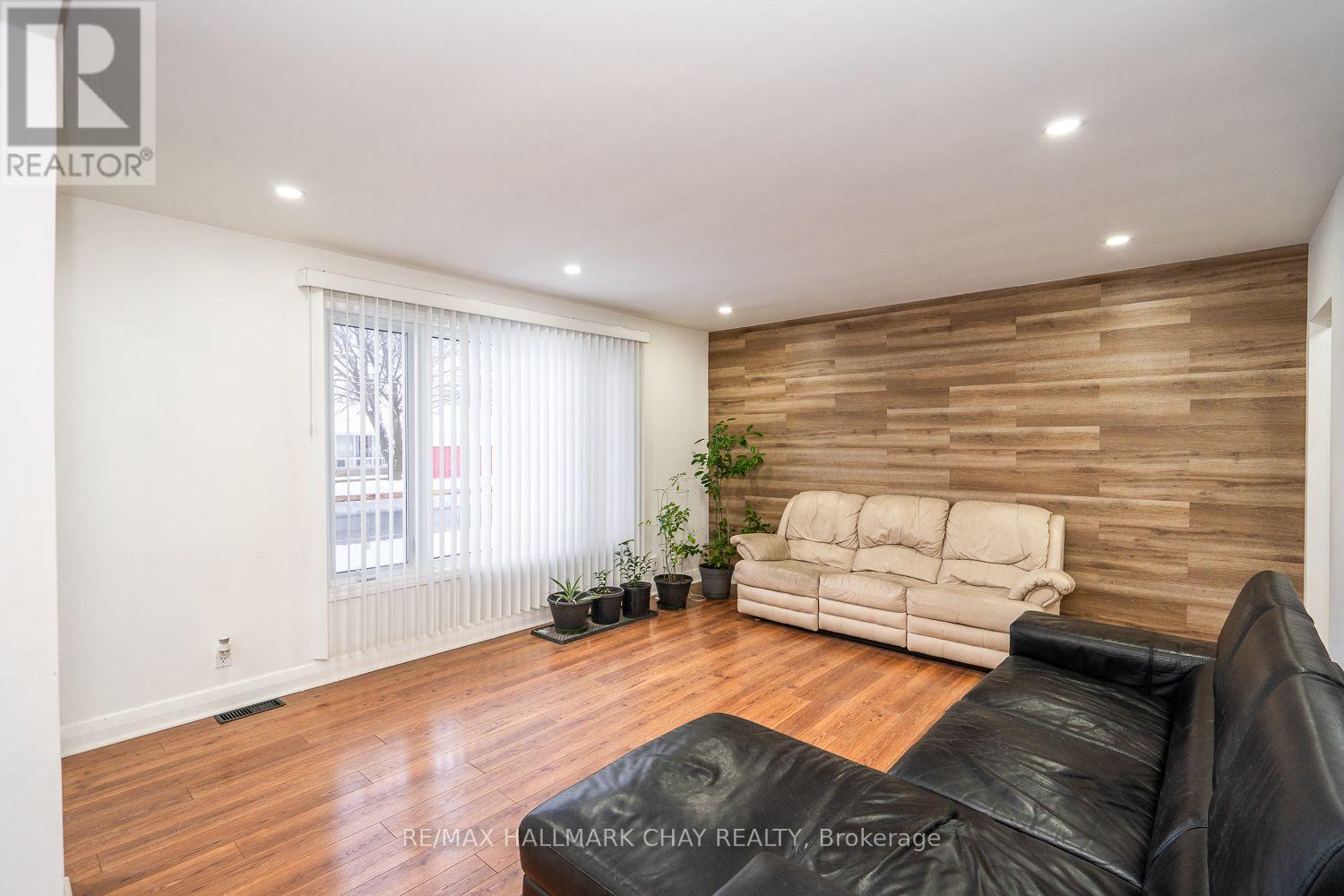 212 Albert Street W, New Tecumseth, Ontario  L9R 1B6 - Photo 9 - N12675074