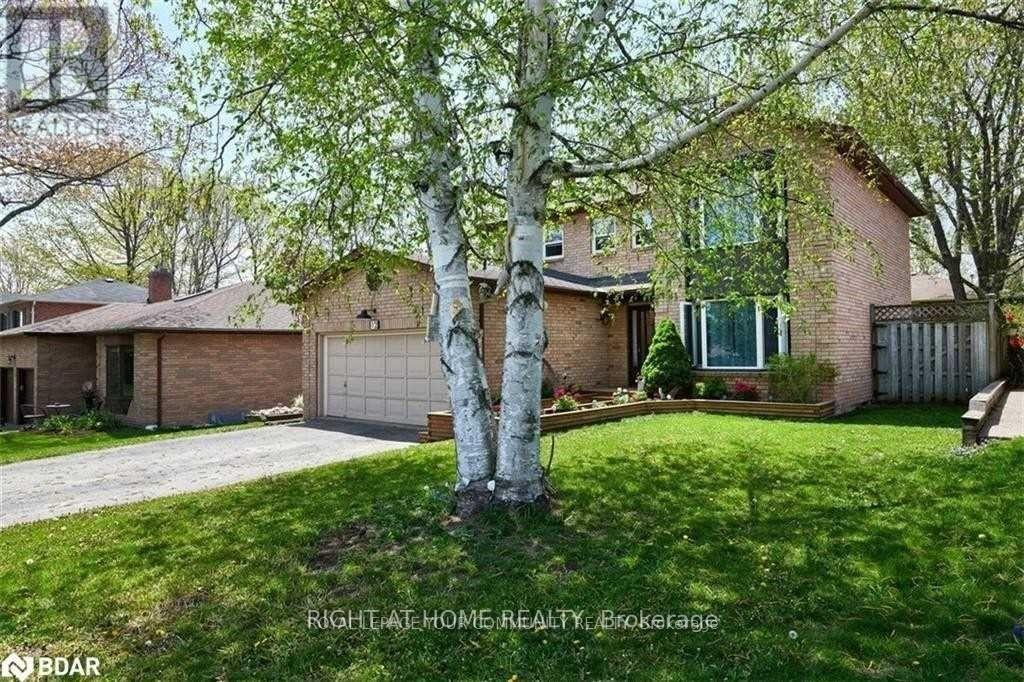 12 KEATS DRIVE, Barrie, Ontario