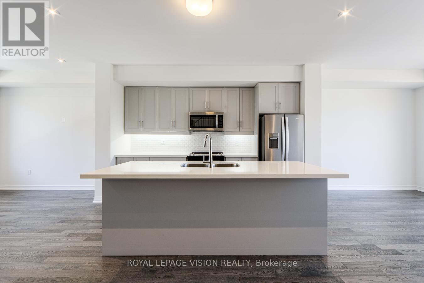 14 Folcroft Street, Brampton, Ontario  L6Y 0B6 - Photo 1 - W12675012