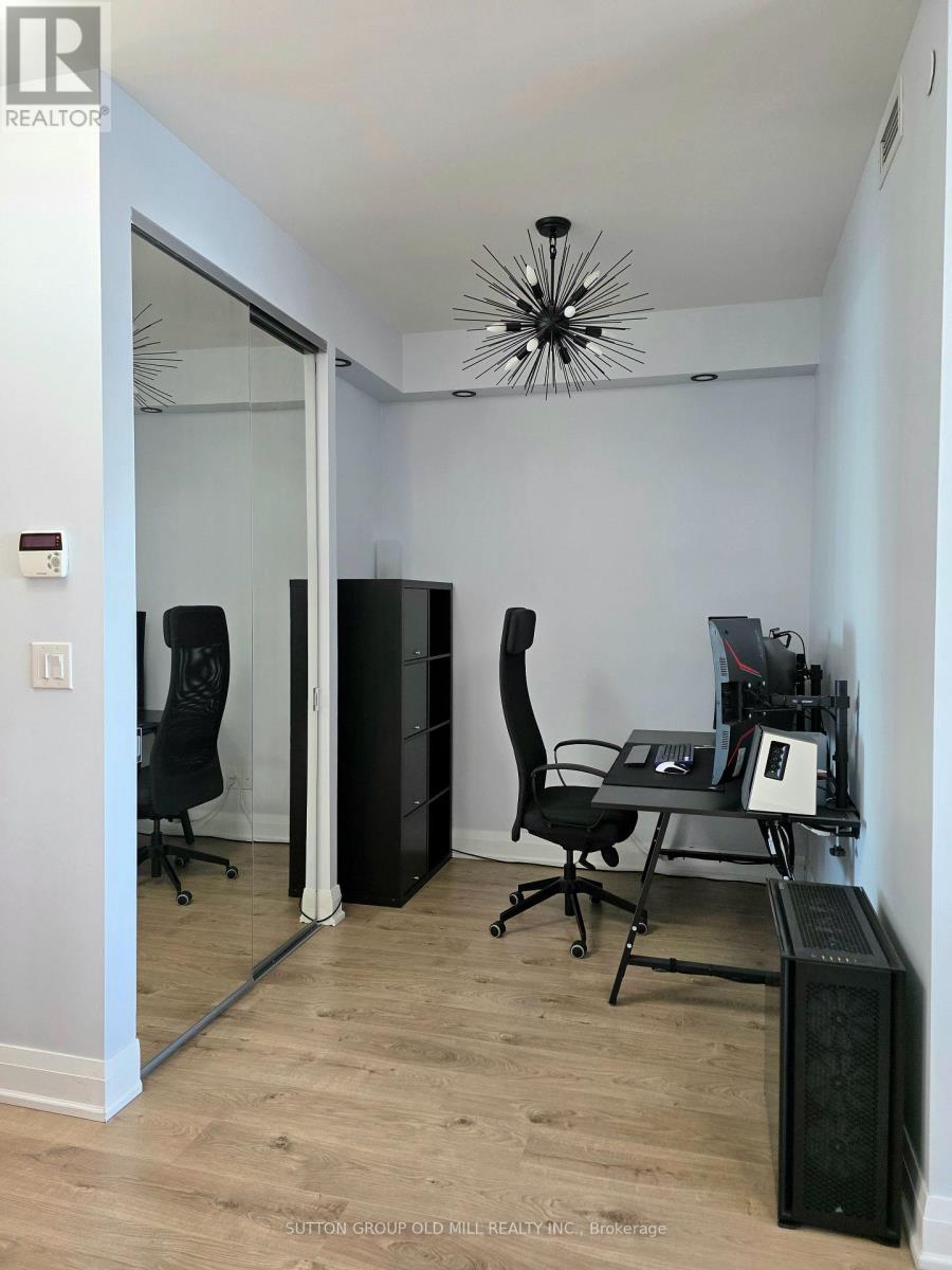 3801 - 36 Park Lawn Road, Toronto, Ontario  M8Y 3H8 - Photo 8 - W12675072