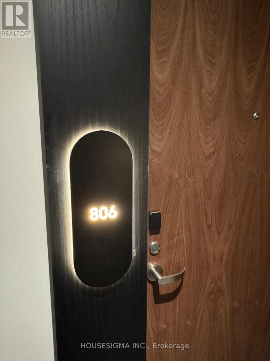 806 - 25 Wellington Street S, Kitchener, Ontario  N2G 0G5 - Photo 4 - X12675054