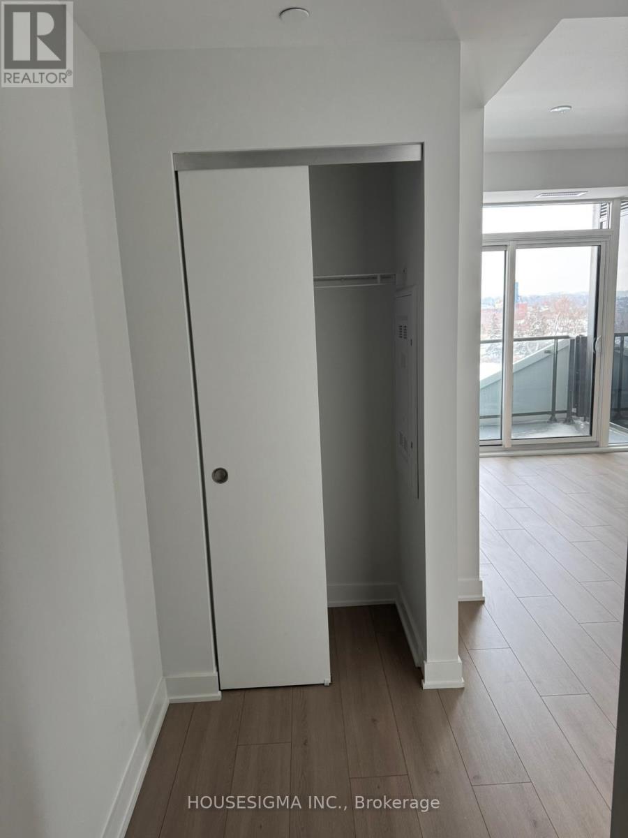 806 - 25 Wellington Street S, Kitchener, Ontario  N2G 0G5 - Photo 6 - X12675054