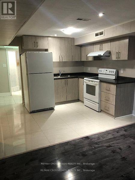 37 Brightside Drive, Toronto, Ontario  M1E 3Y8 - Photo 2 - E12662226