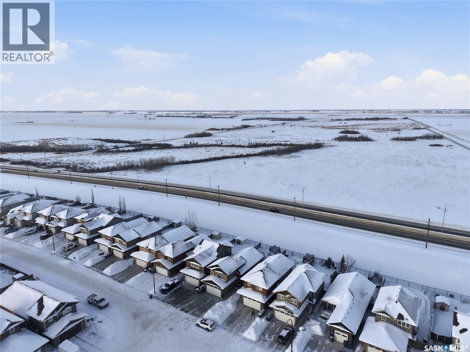 219 Henick Crescent, Saskatoon, Saskatchewan  S7H 0J9 - Photo 4 - SK026413