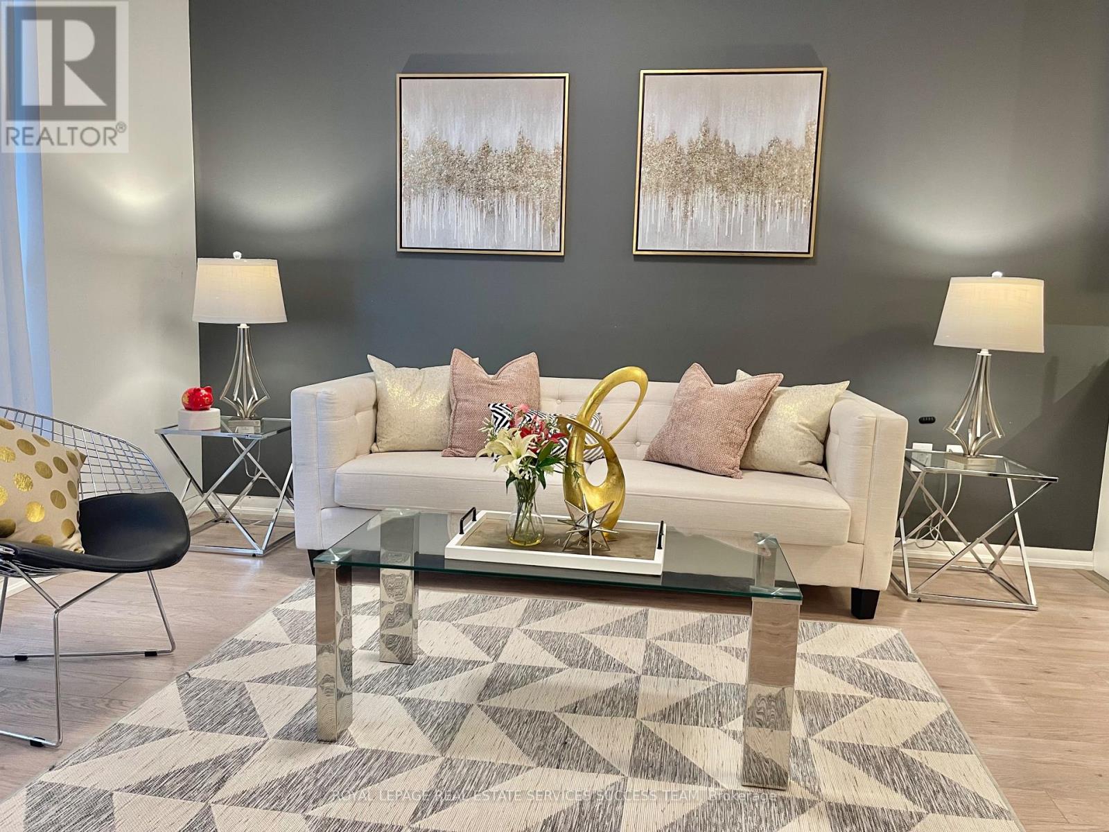 241 - 36 VIA BAGNATO STREET, Toronto, Ontario