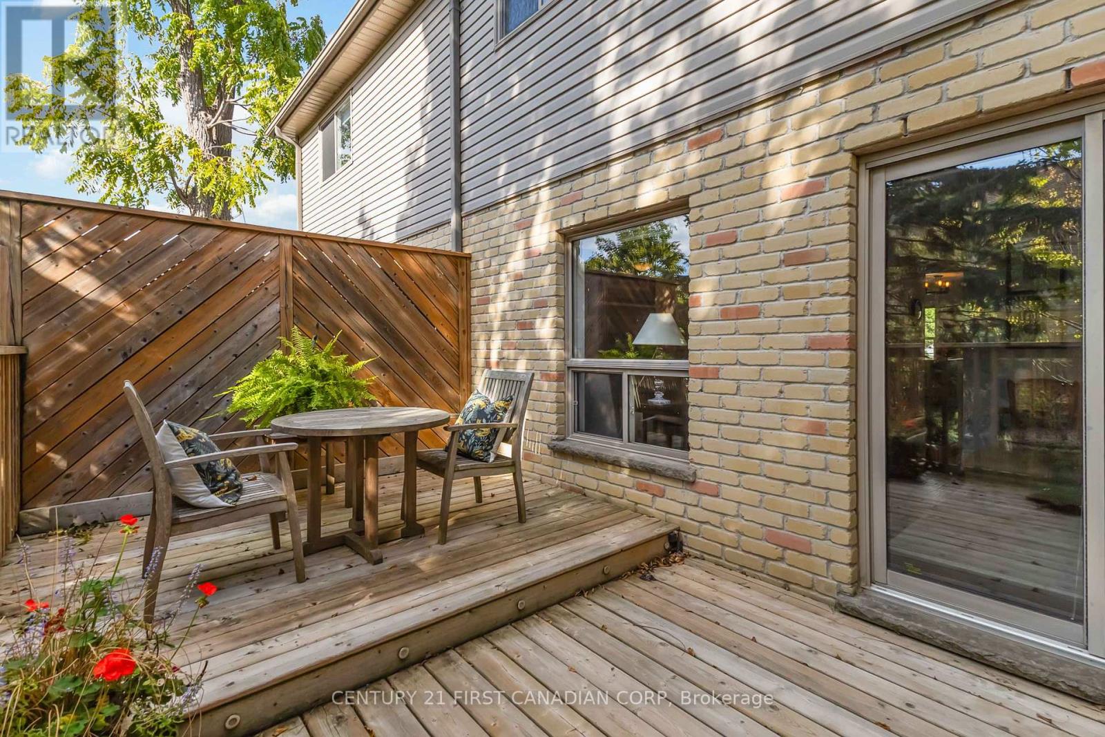 4 - 609 Colborne Street, London East, Ontario N6B 2V3 - Photo 10 - X12675130