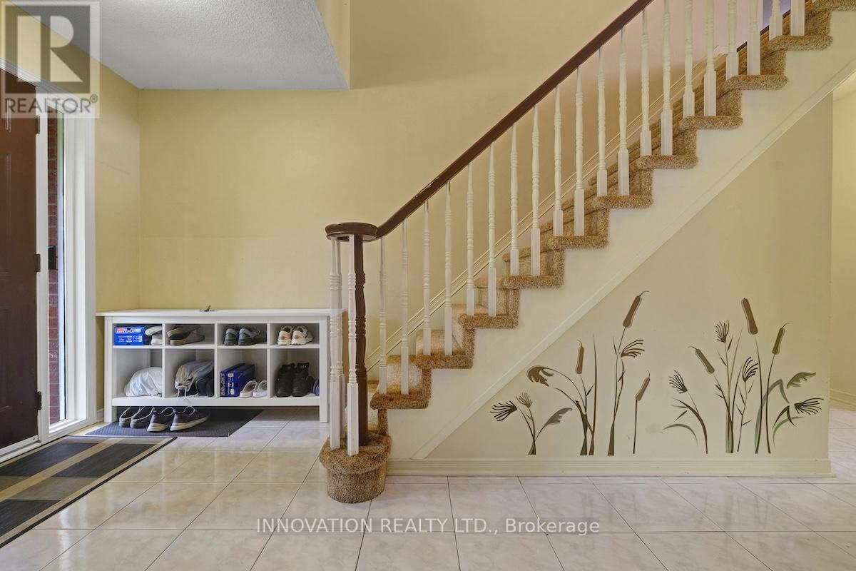 25 Spindle Way, Ottawa, Ontario  K2S 1J3 - Photo 4 - X12675106