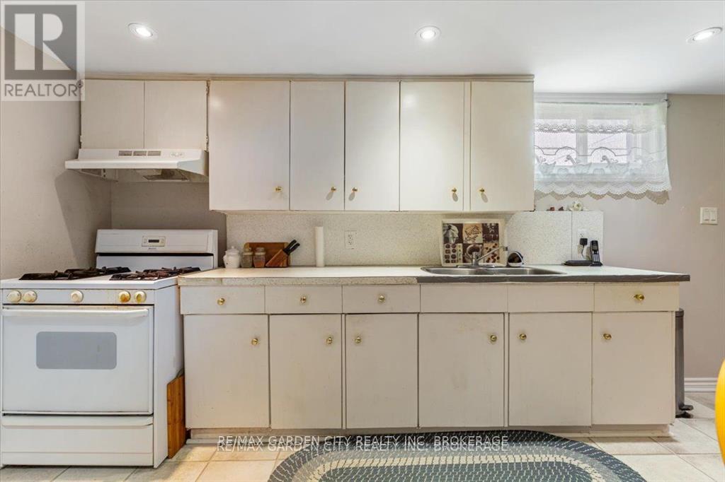 160 Elgin Street, Thorold, Ontario  L2V 3C2 - Photo 24 - X12675138