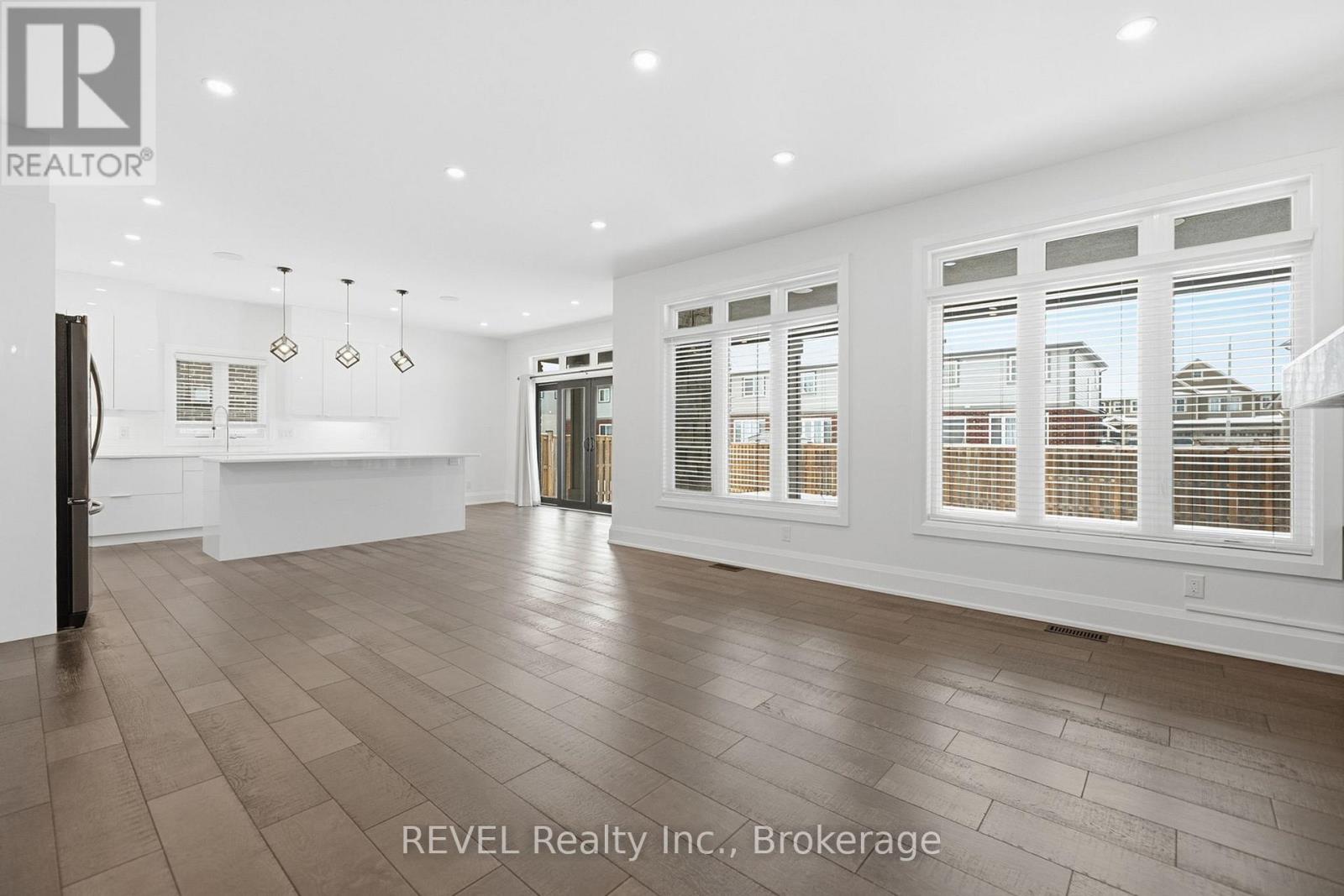 7641 Drummond Road, Niagara Falls, Ontario  L2G 0G9 - Photo 14 - X12675142