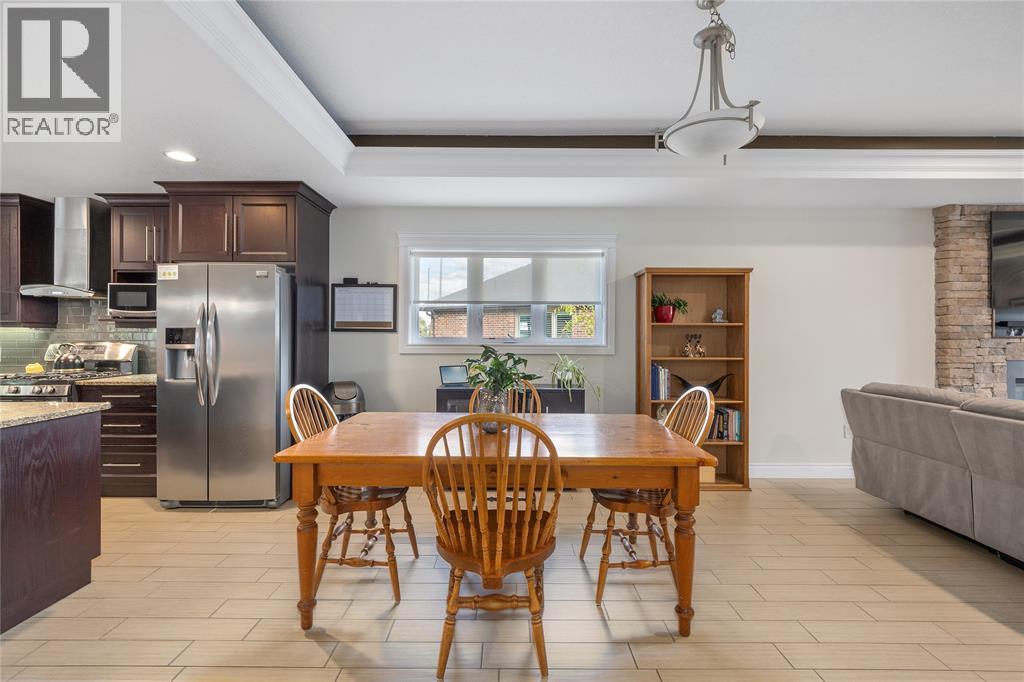 841 Manhattan Drive, Sarnia, Ontario  N7S 0B4 - Photo 10 - 26000129