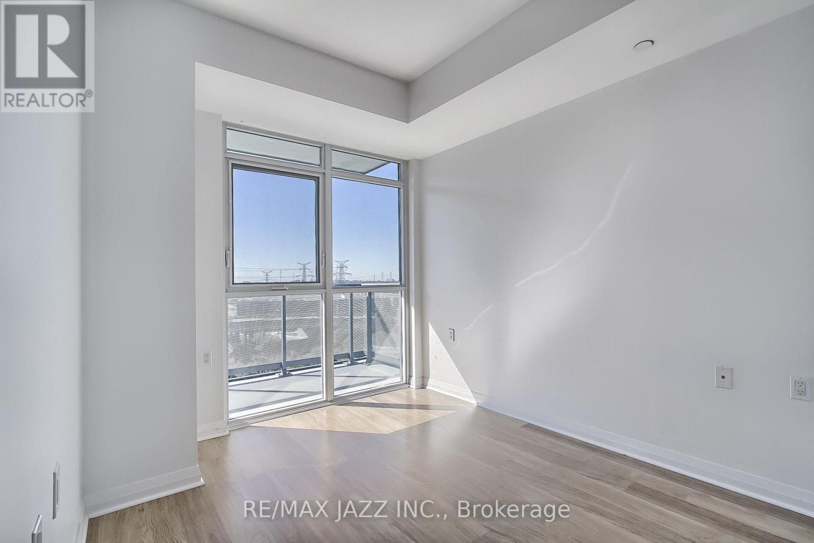 703 - 55 Oneida Crescent, Richmond Hill, Ontario  L4B 0E8 - Photo 10 - N12668190