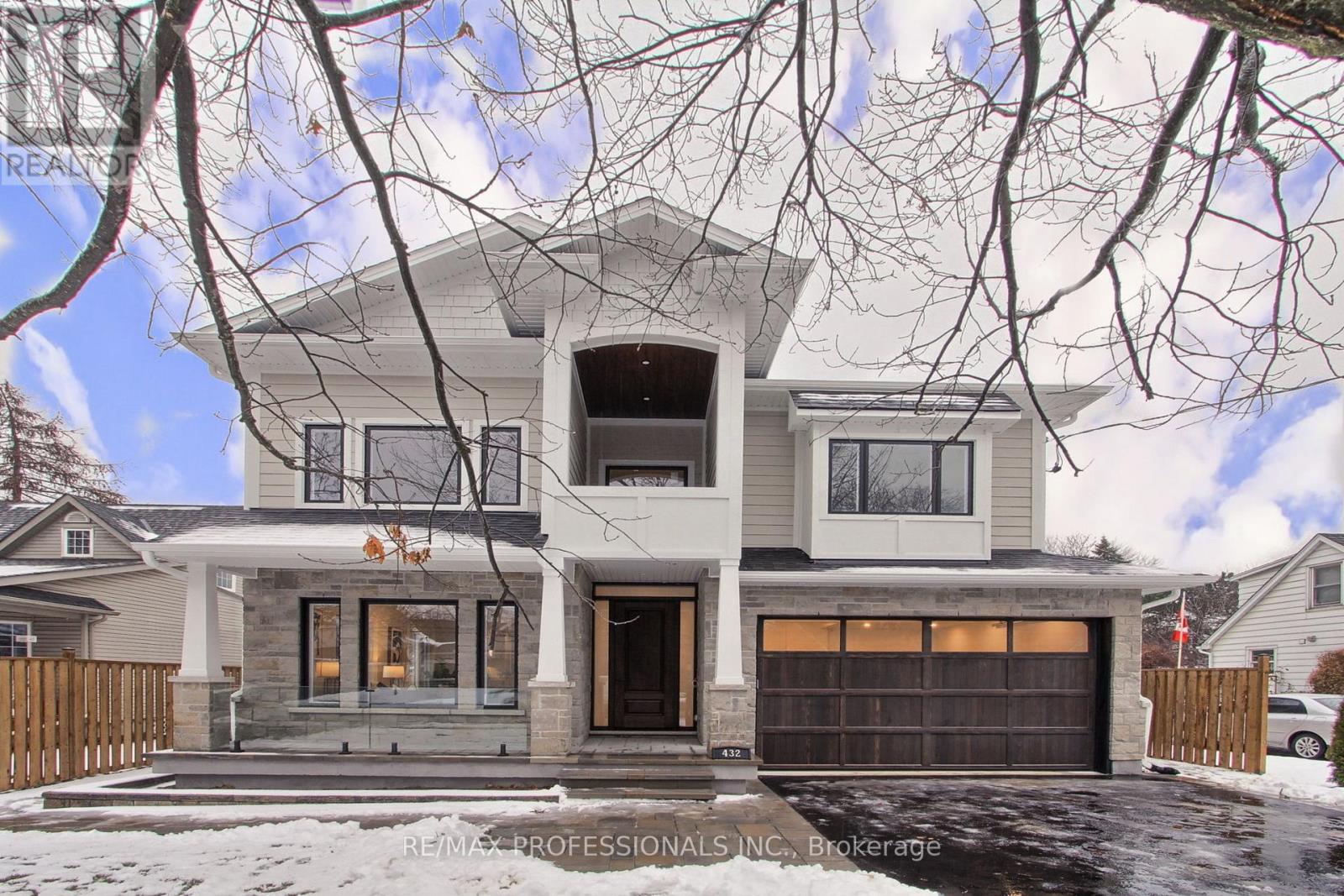 432 SMITH AVENUE, Burlington, Ontario