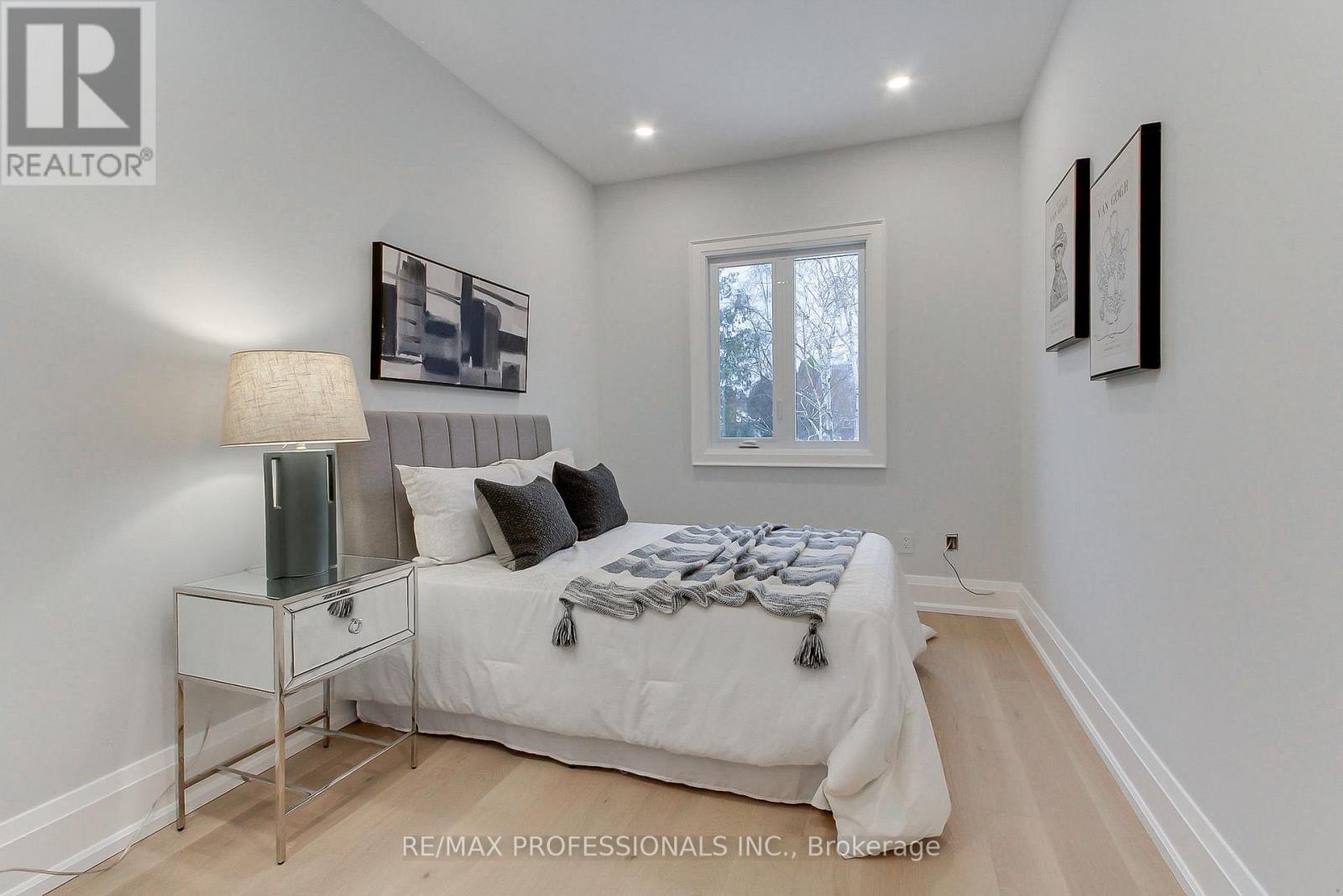 432 Smith Avenue, Burlington, Ontario  L7R 2V1 - Photo 34 - W12675104