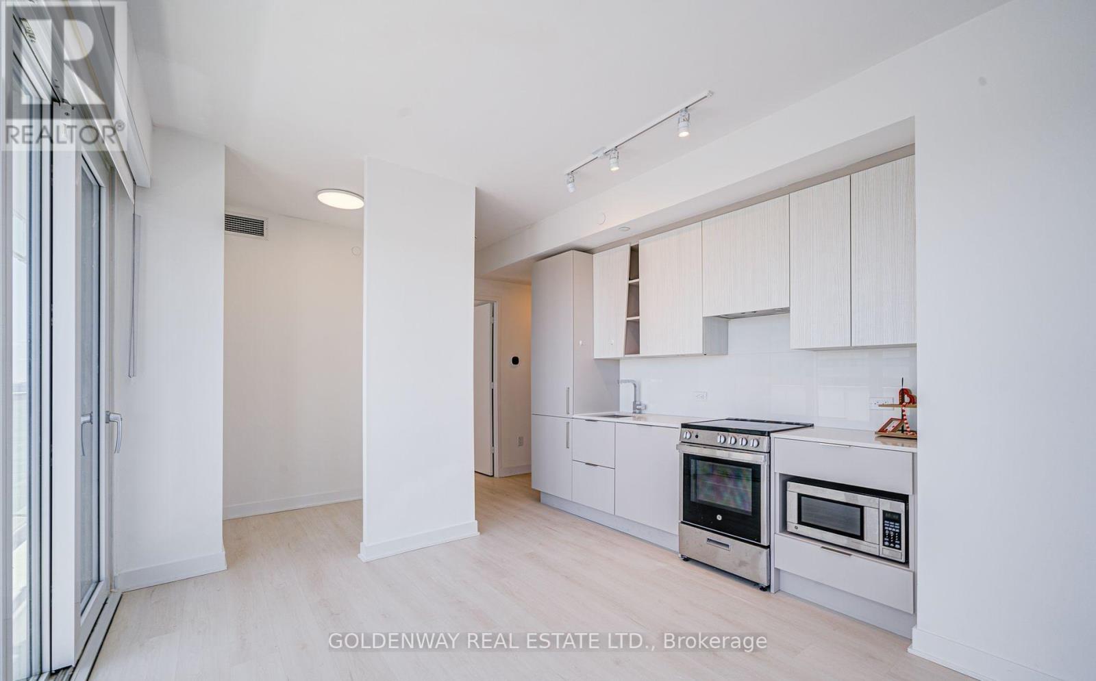 2503 - 3900 Confederation Parkway E, Mississauga, Ontario  L5B 0M3 - Photo 11 - W12675108