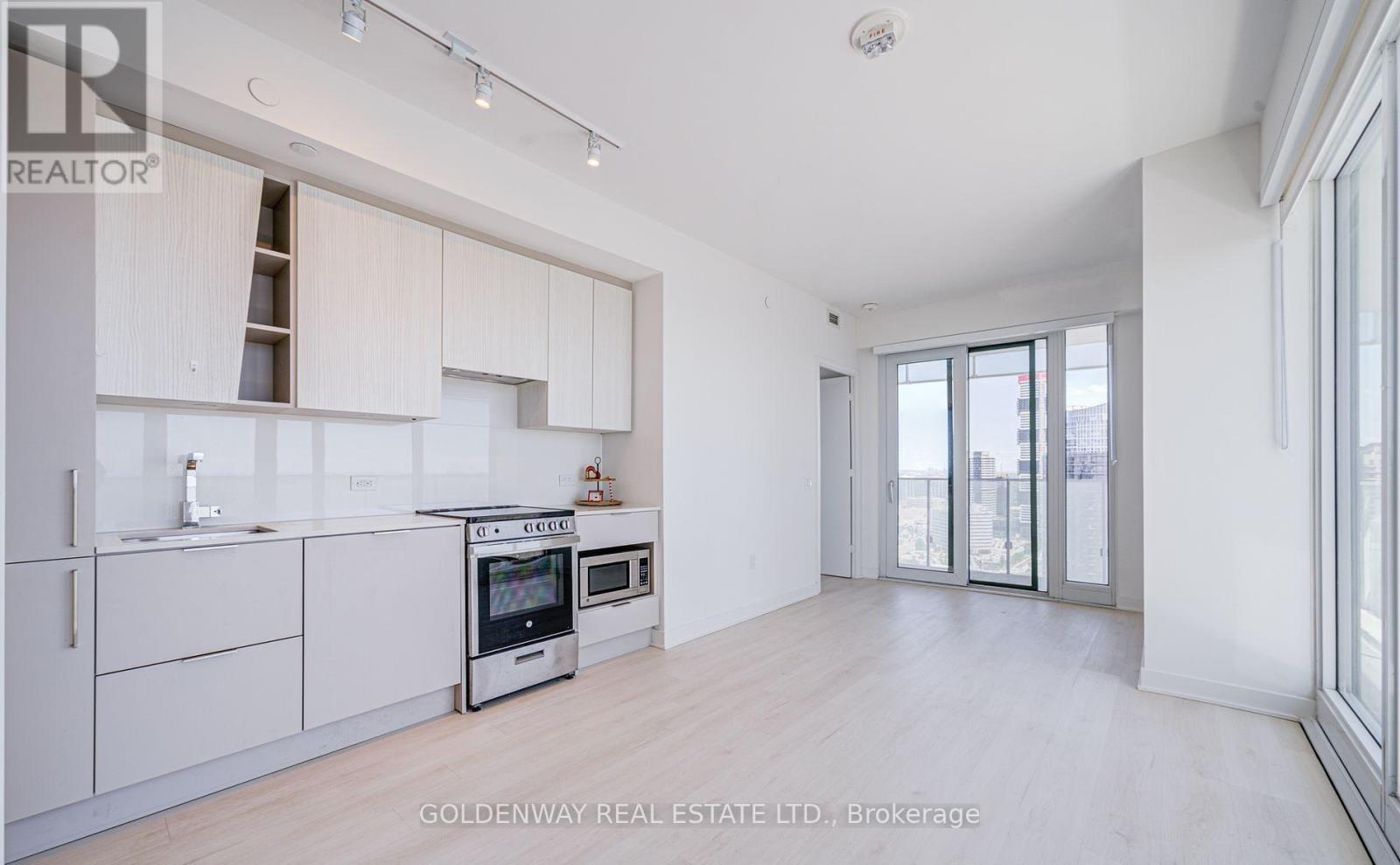 2503 - 3900 Confederation Parkway E, Mississauga, Ontario  L5B 0M3 - Photo 9 - W12675108