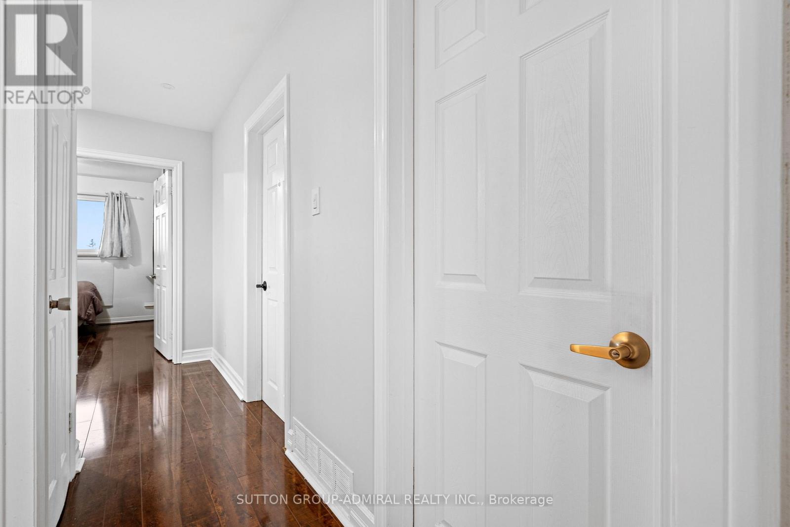 68 Wheatsheaf Crescent, Toronto, Ontario  M3N 1P6 - Photo 30 - W12675112