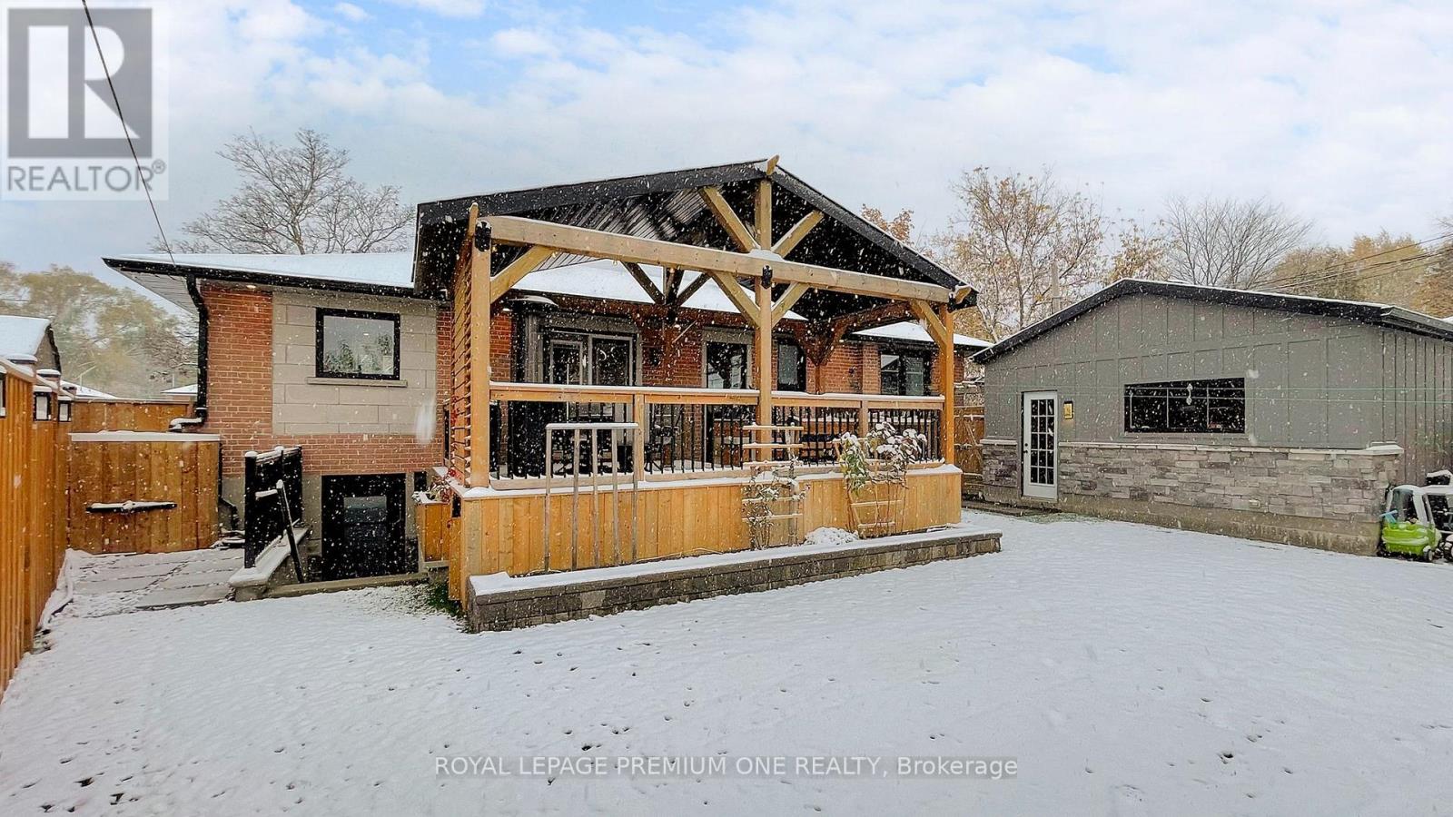 76 Alhart Drive, Toronto, Ontario  M9V 2N4 - Photo 23 - W12675134