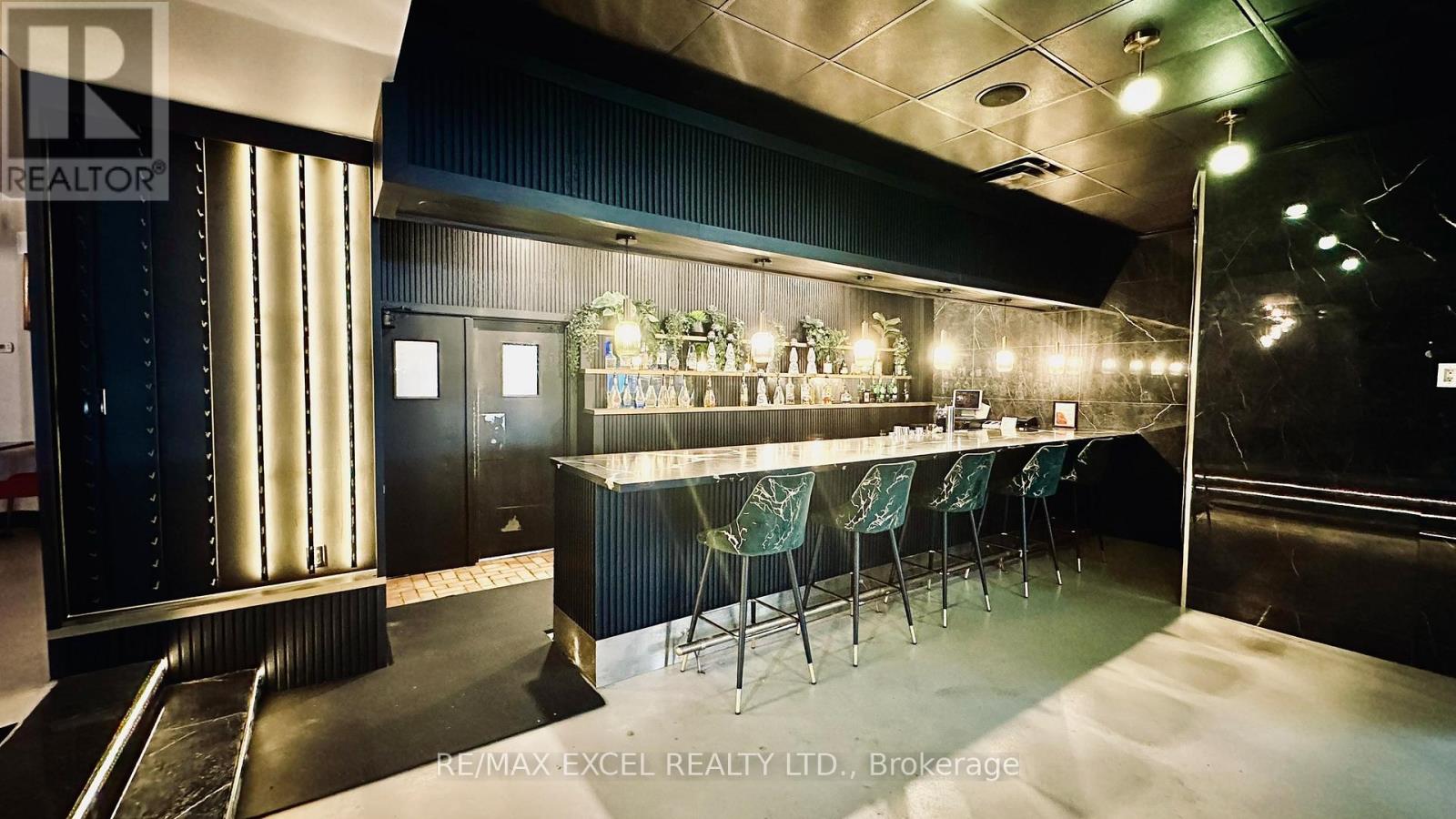 5164 Dundas Street W, Toronto, Ontario  M9A 1C4 - Photo 6 - W12675152