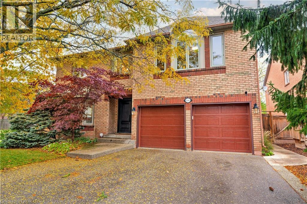1586 Heritage Way, Oakville, Ontario  L6M 2Z5 - Photo 2 - 40796917
